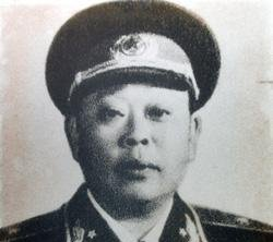 黄曹龙.png
